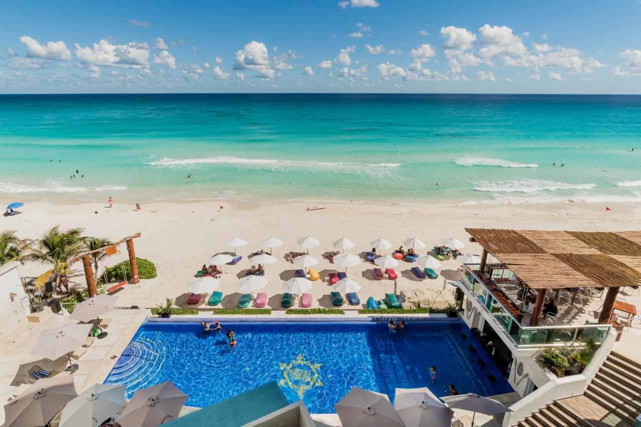 *Turquoise Escape- Beachfront Studio By Casa Paraiso* Cancun Bagian luar foto