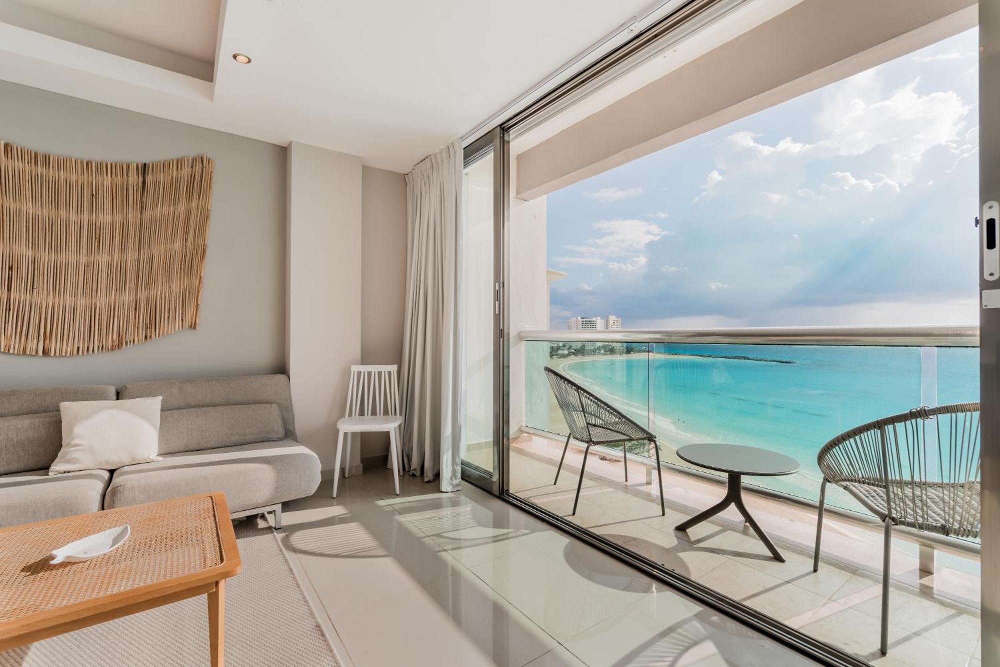 *Turquoise Escape- Beachfront Studio By Casa Paraiso* Cancun Bagian luar foto