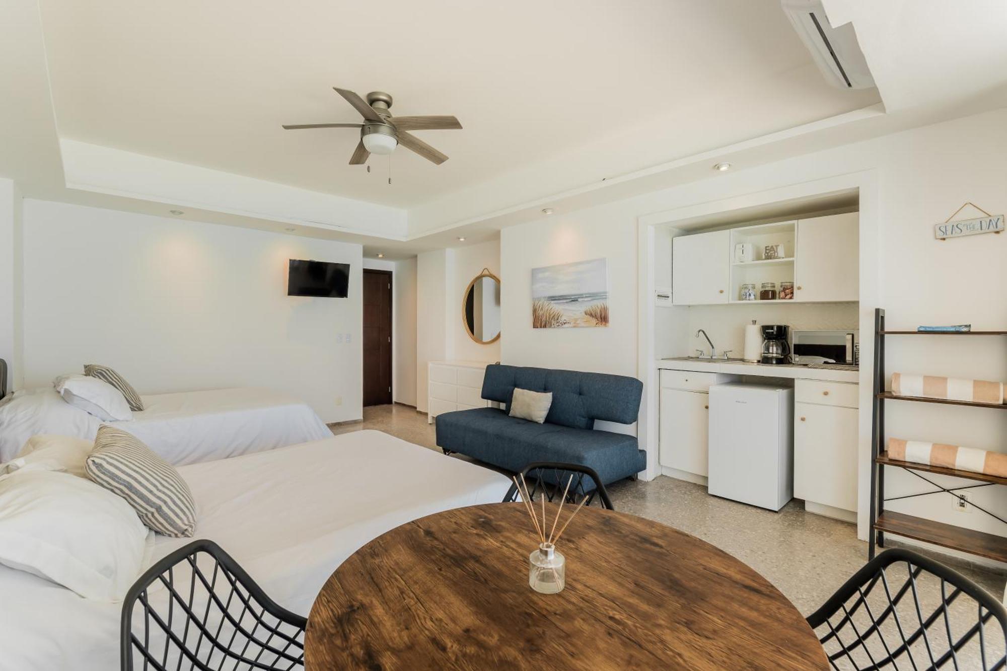 *Turquoise Escape- Beachfront Studio By Casa Paraiso* Cancun Bagian luar foto